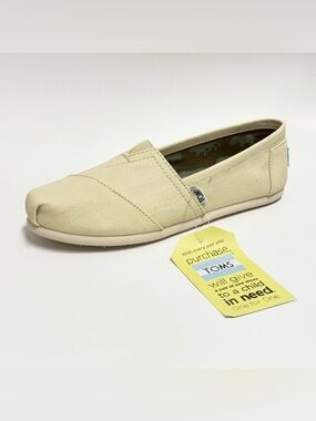 TOMS Women's Classic Canvas - Natural - New